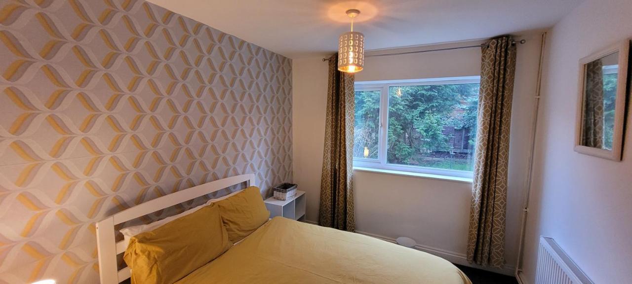 The Hillside Apartment - King'S Norton バーミンガム エクステリア 写真